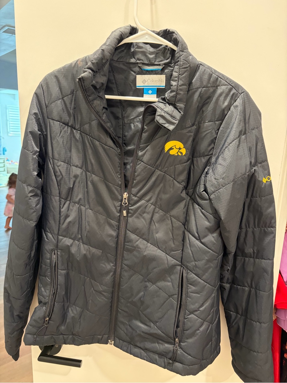 Columbia Women's Puffer Jacket with Yellow Hawkeyes Logo